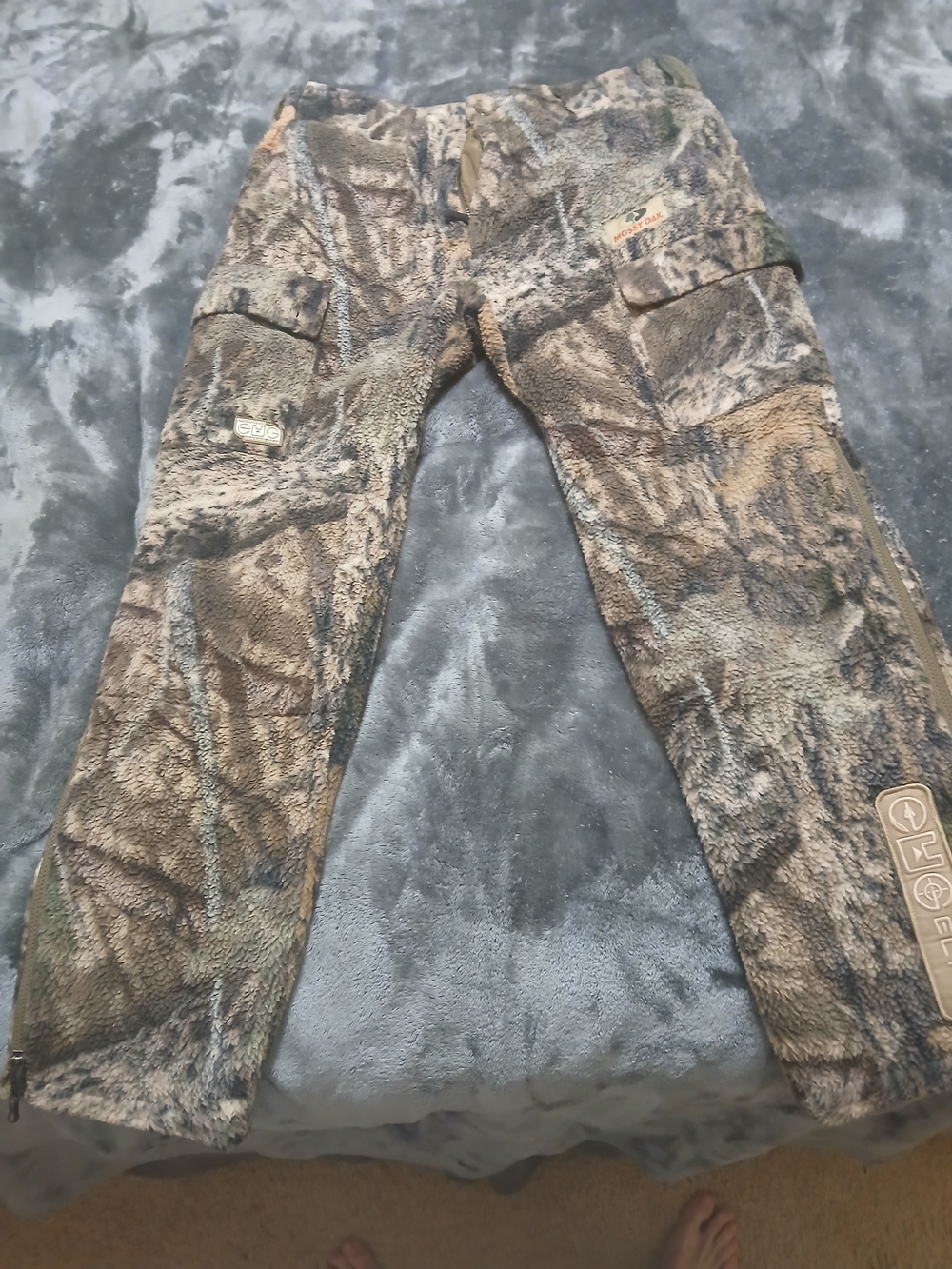 Mossy Oak Men's Sherpa Camo Slim Straight Pants - Brown & Green